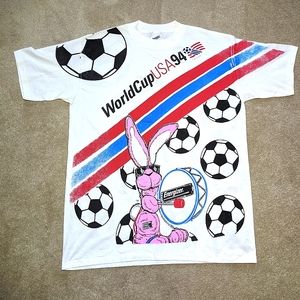 Vintage T-shirt / World Cup Tee /  World Cup 94 / Energizer Bunny Shirt